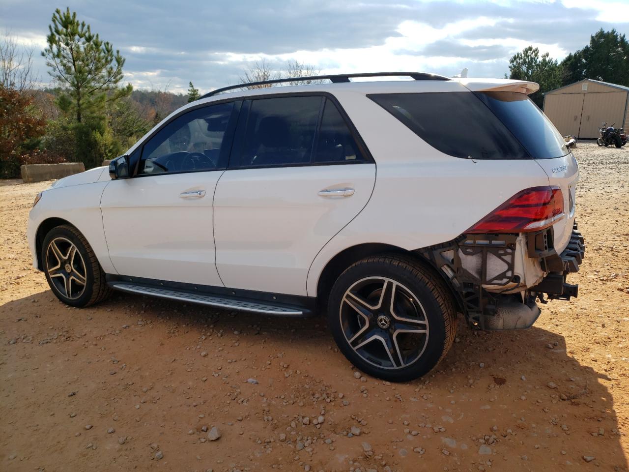 2018 Mercedes-Benz GLE VIN 4JGDA5JB2JB180062 Copart auction photo, side / rear end damage thumbnail 2