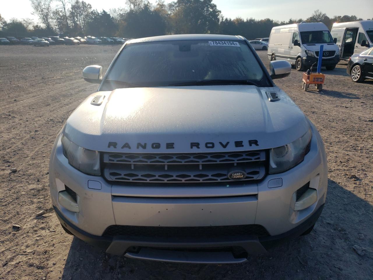 2013 Land Rover Range Rover VIN SALVP1BGXDH780915 Copart auction photo, normal wear / minor dent/scratches damage thumbnail 5
