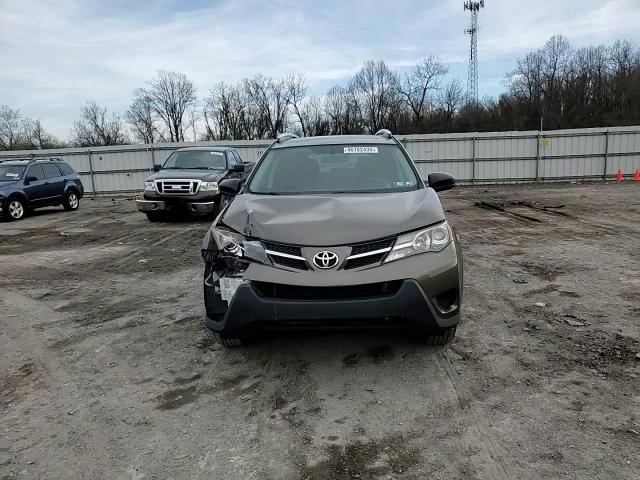 2015 Toyota RAV 4 VIN 2T3BFREV7FW240036 Copart auction photo, front end / minor dent/scratches damage thumbnail 11