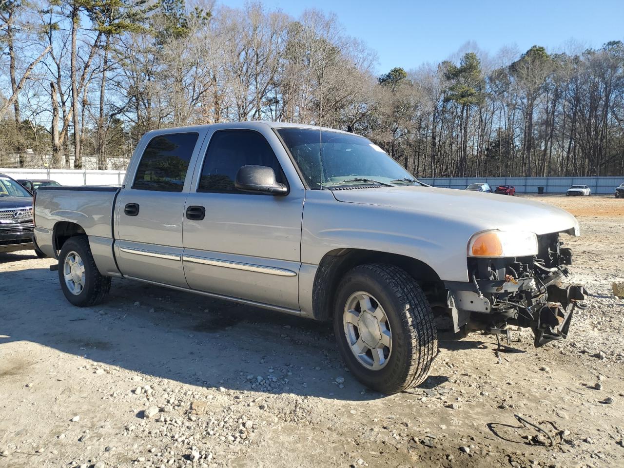 2006 GMC Sierra VIN 2GTEC13Z261266324 Copart auction photo, front end damage thumbnail 4