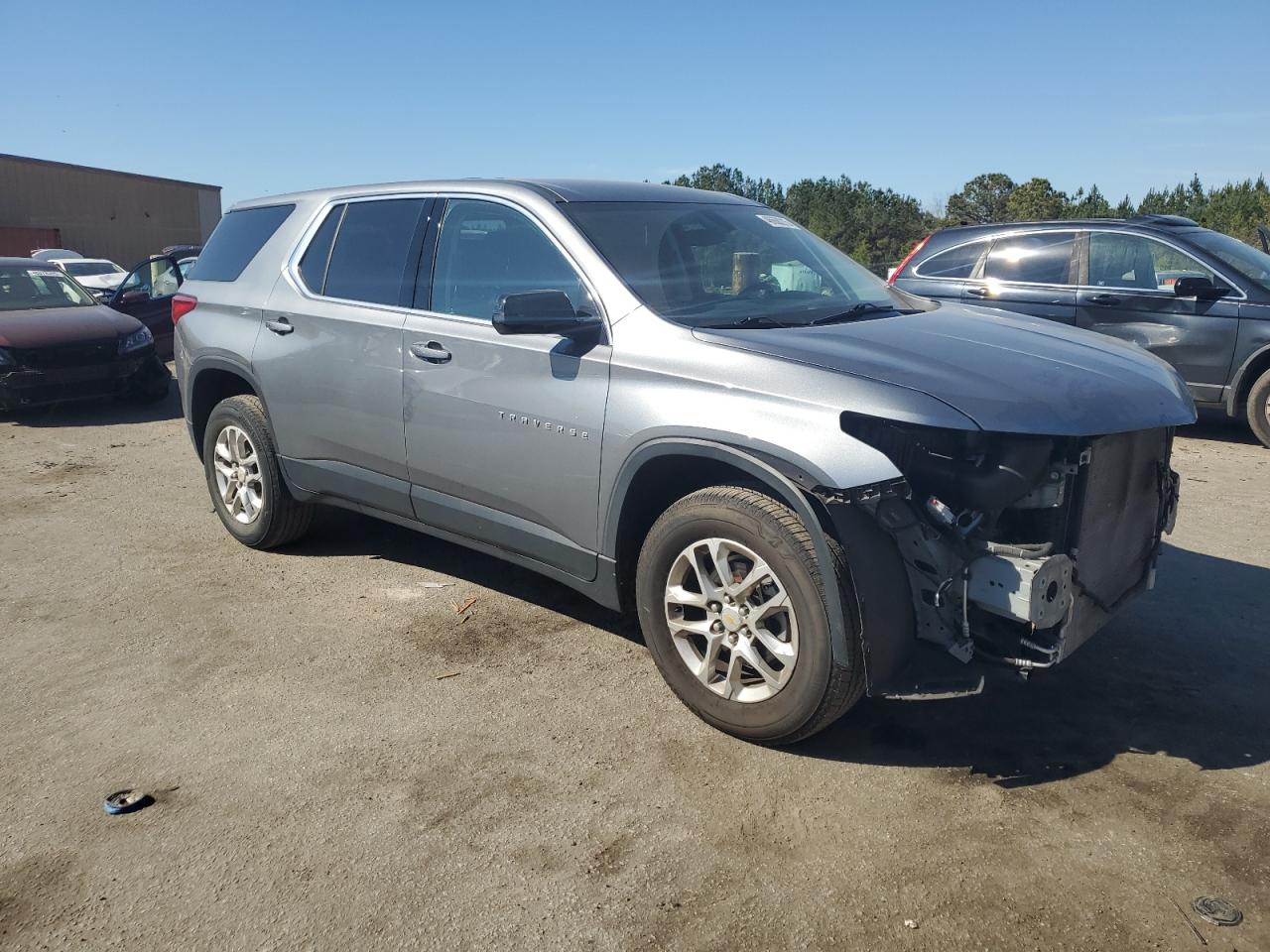 2020 Chevrolet Traverse VIN 1GNERFKW7LJ272082 Copart auction photo, front end damage thumbnail 4
