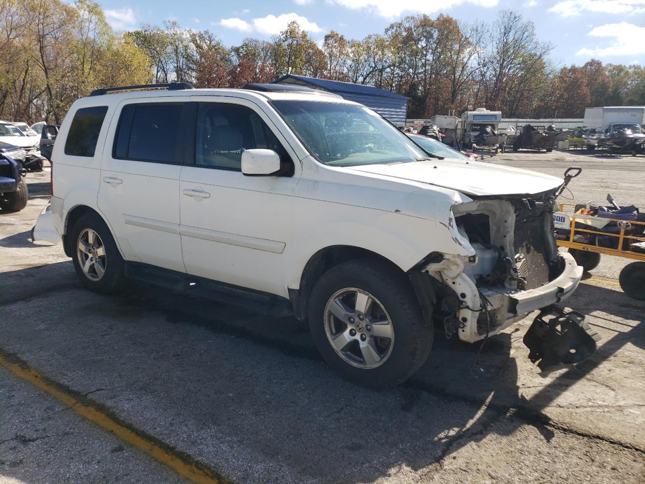 2011 Honda Pilot VIN 5FNYF4H52BB042022 Copart auction photo, front end / minor dent/scratches damage thumbnail 4