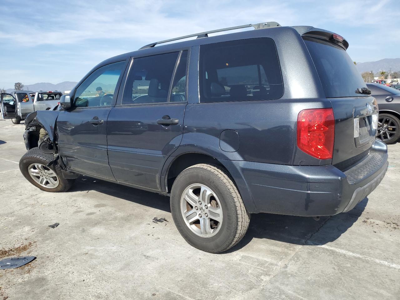 2004 Honda Pilot VIN 2HKYF18664H615189 Copart auction photo, front end damage thumbnail 2