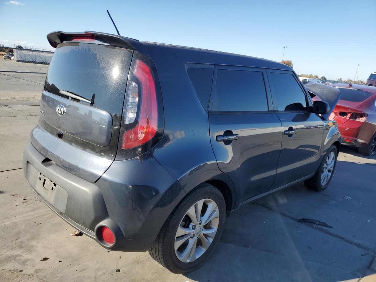 2015 KIA Soul VIN KNDJP3A55F7230726 Copart auction photo, front end damage thumbnail 3