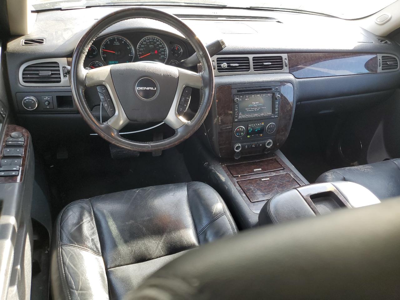 2010 GMC Yukon VIN 1GKUKEEF8AR222843 Copart auction photo, front end damage thumbnail 8