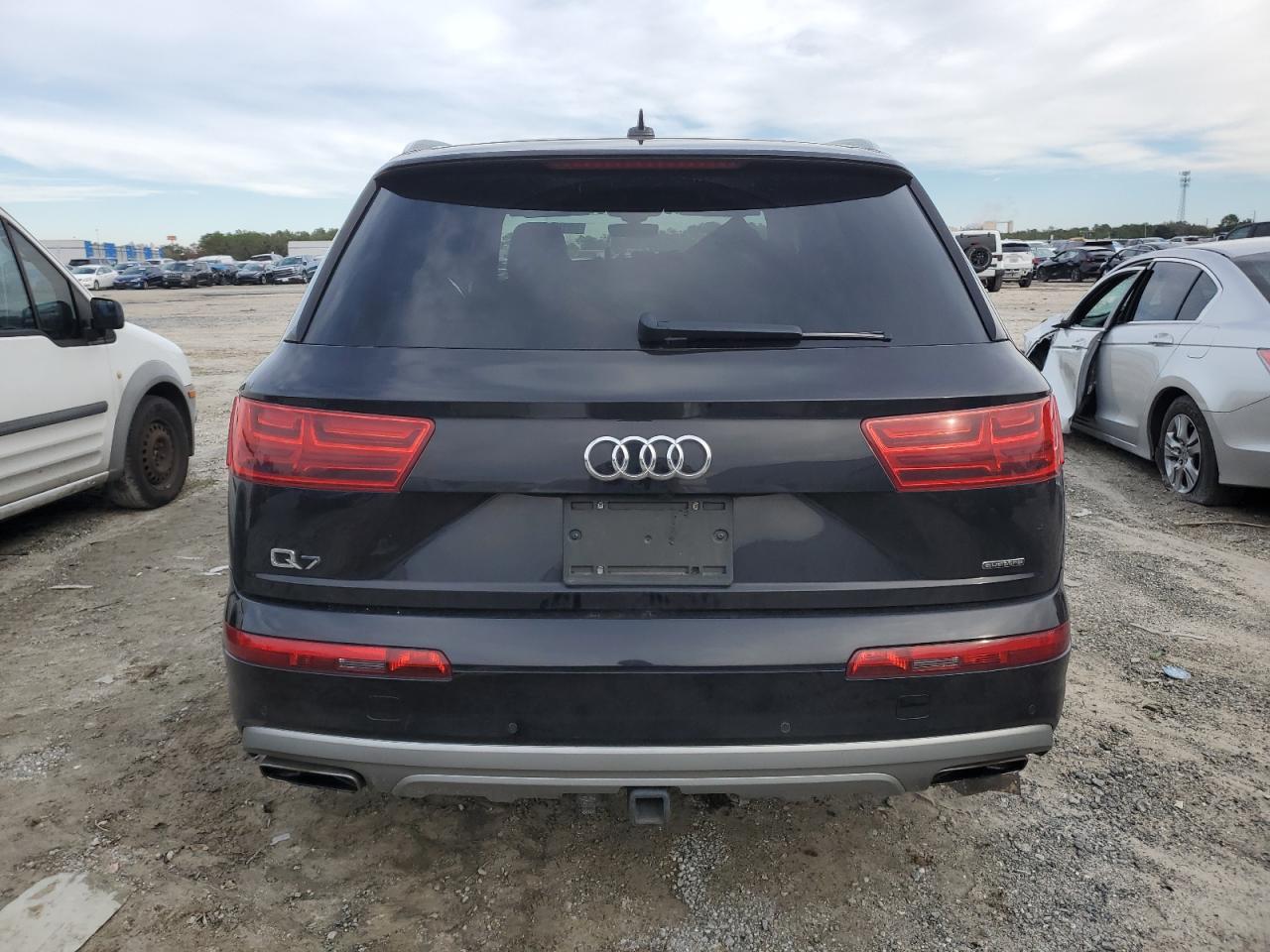 2018 Audi Q7 VIN WA1LHAF78JD037589 Copart auction photo, front end damage thumbnail 6