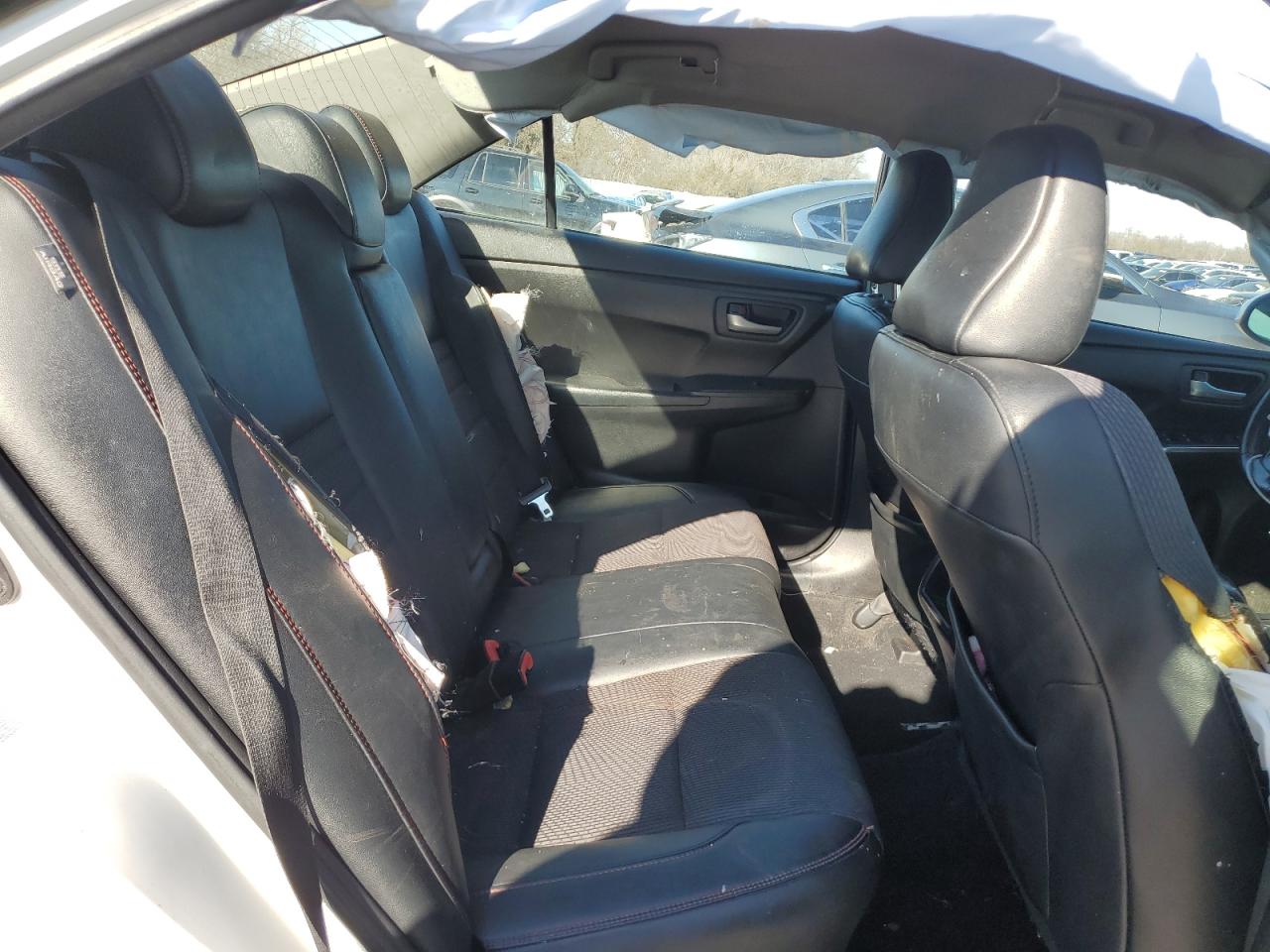 2016 Toyota Camry VIN 4T1BF1FK2GU161468 Copart auction photo, front end / minor dent/scratches damage thumbnail 10