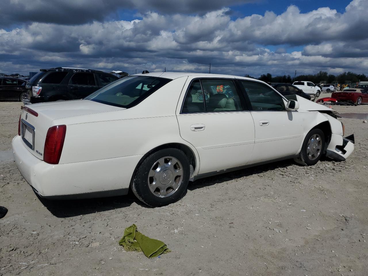 2004 Cadillac De Ville VIN 1G6KD57Y64U188708 Copart auction photo, front end damage thumbnail 3