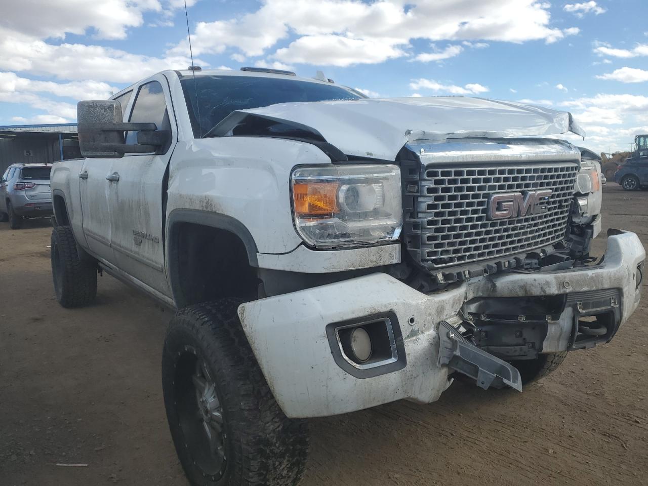 2015 GMC Sierra VIN 1GT120E8XFF521875 Copart auction photo, front end damage thumbnail 4