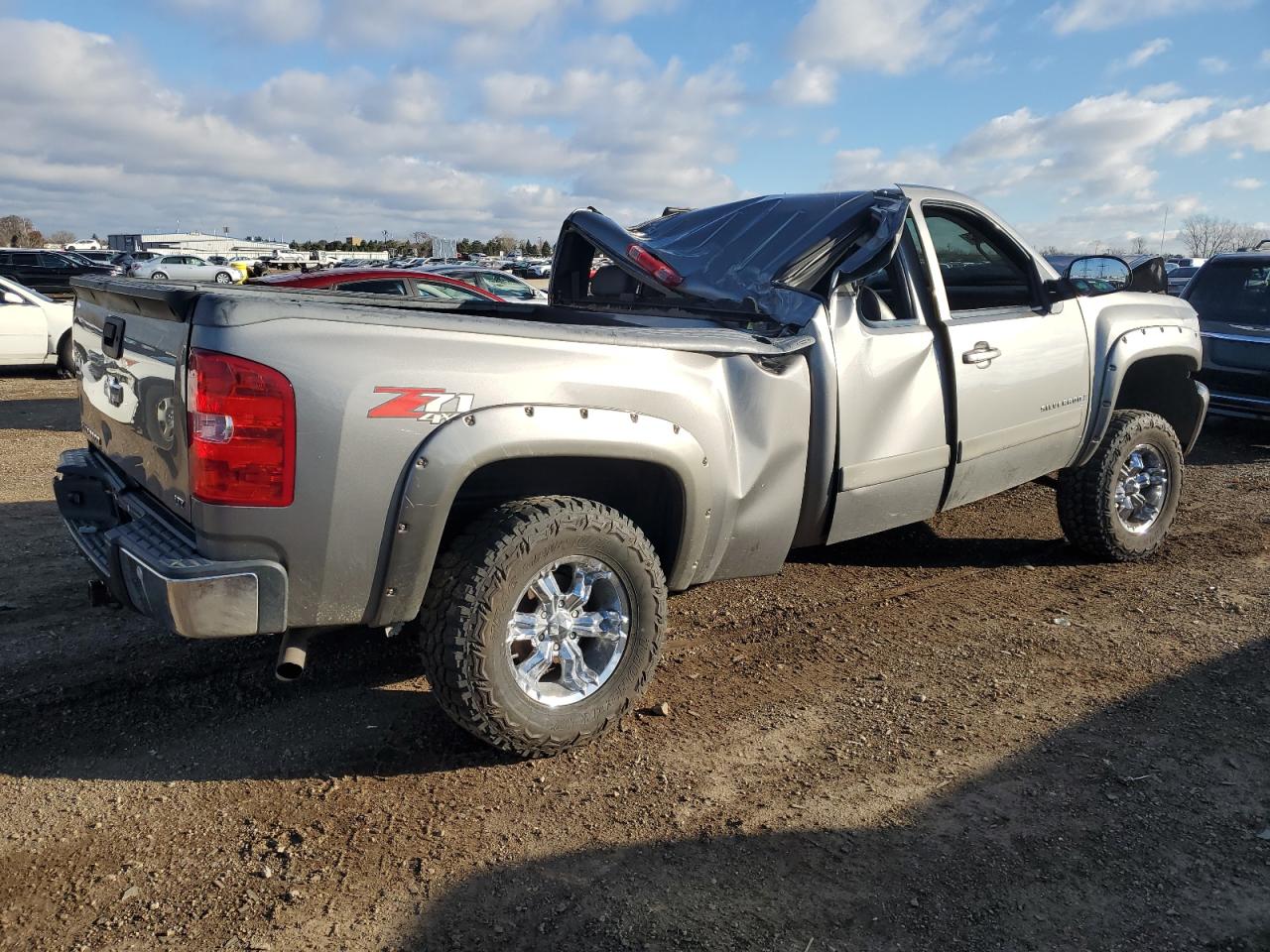 2007 Chevrolet Silverado VIN 2GCEK19JX71628258 Copart auction photo, all over damage thumbnail 3