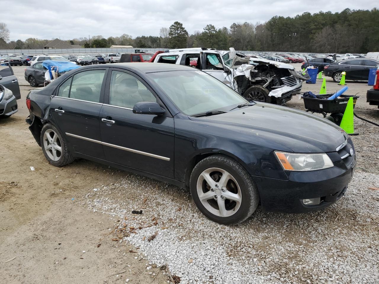 2008 Hyundai Sonata VIN 5NPEU46C98H330320 Copart auction photo, rear end / minor dent/scratches damage thumbnail 4