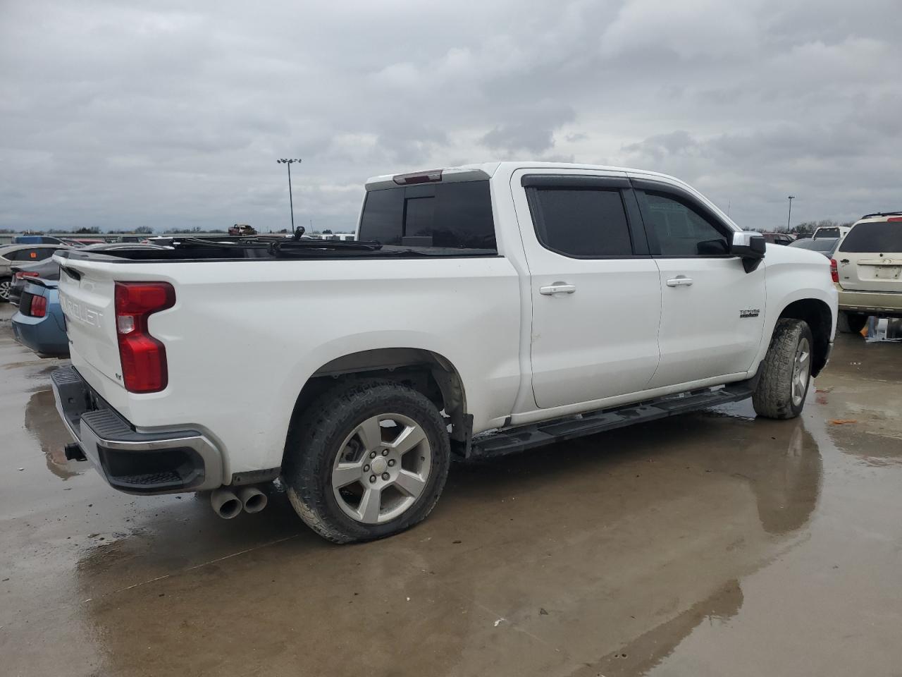2019 Chevrolet Silverado VIN 3GCPWCED4KG158589 Copart auction photo, vandalism / hail damage thumbnail 3