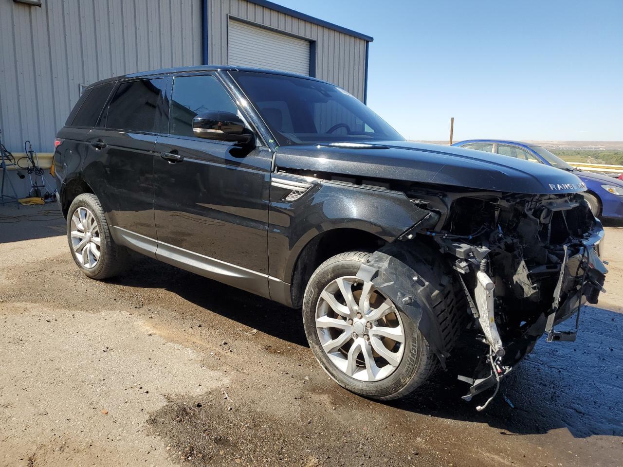2017 Land Rover Range Rover VIN SALWR2FV1HA132519 Copart auction photo, front end damage thumbnail 4
