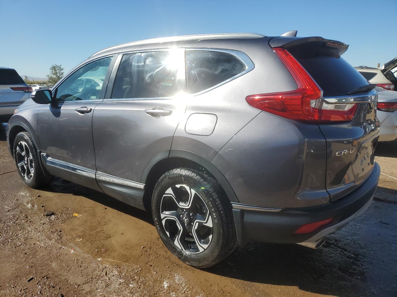 2018 Honda CR-V VIN 7FARW2H98JE042086 Copart auction photo, water/flood damage thumbnail 2