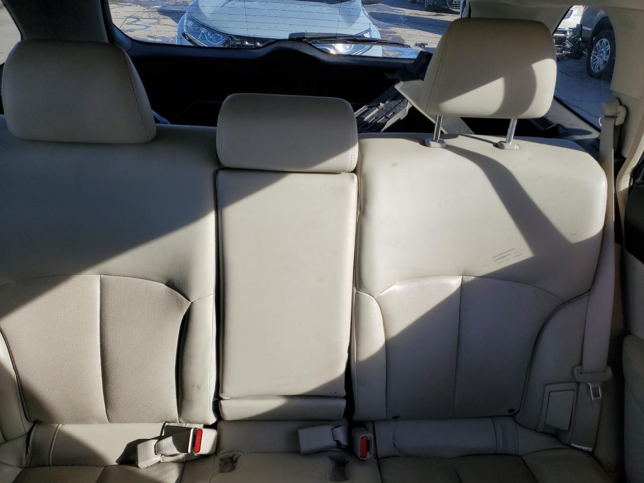 2011 Subaru Outback VIN 4S4BRDLC6B2392030 Copart auction photo, front end / minor dent/scratches damage thumbnail 10