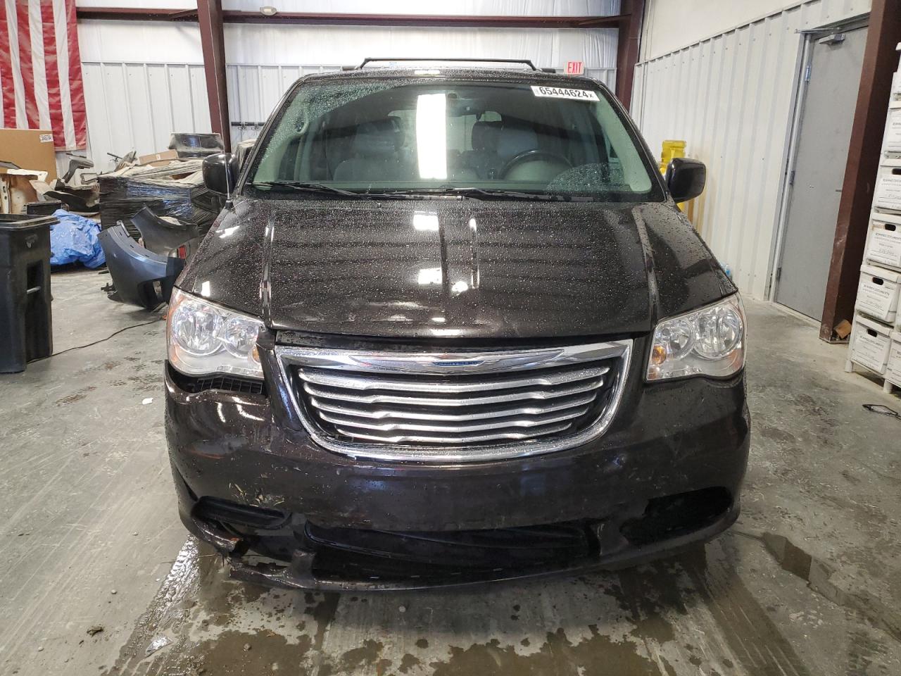 2015 Chrysler Town & Country VIN 2C4RC1AG5FR677642 Copart auction photo, front end damage thumbnail 5