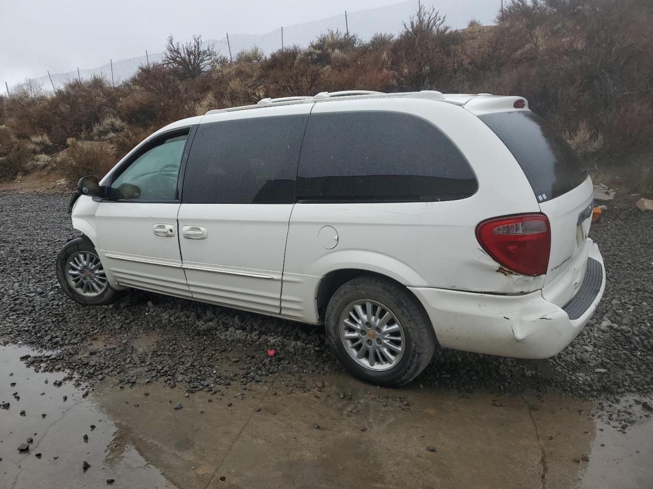 2002 Chrysler Town & Country VIN 2C8GP64L22R606053 Copart auction photo, front end damage thumbnail 2