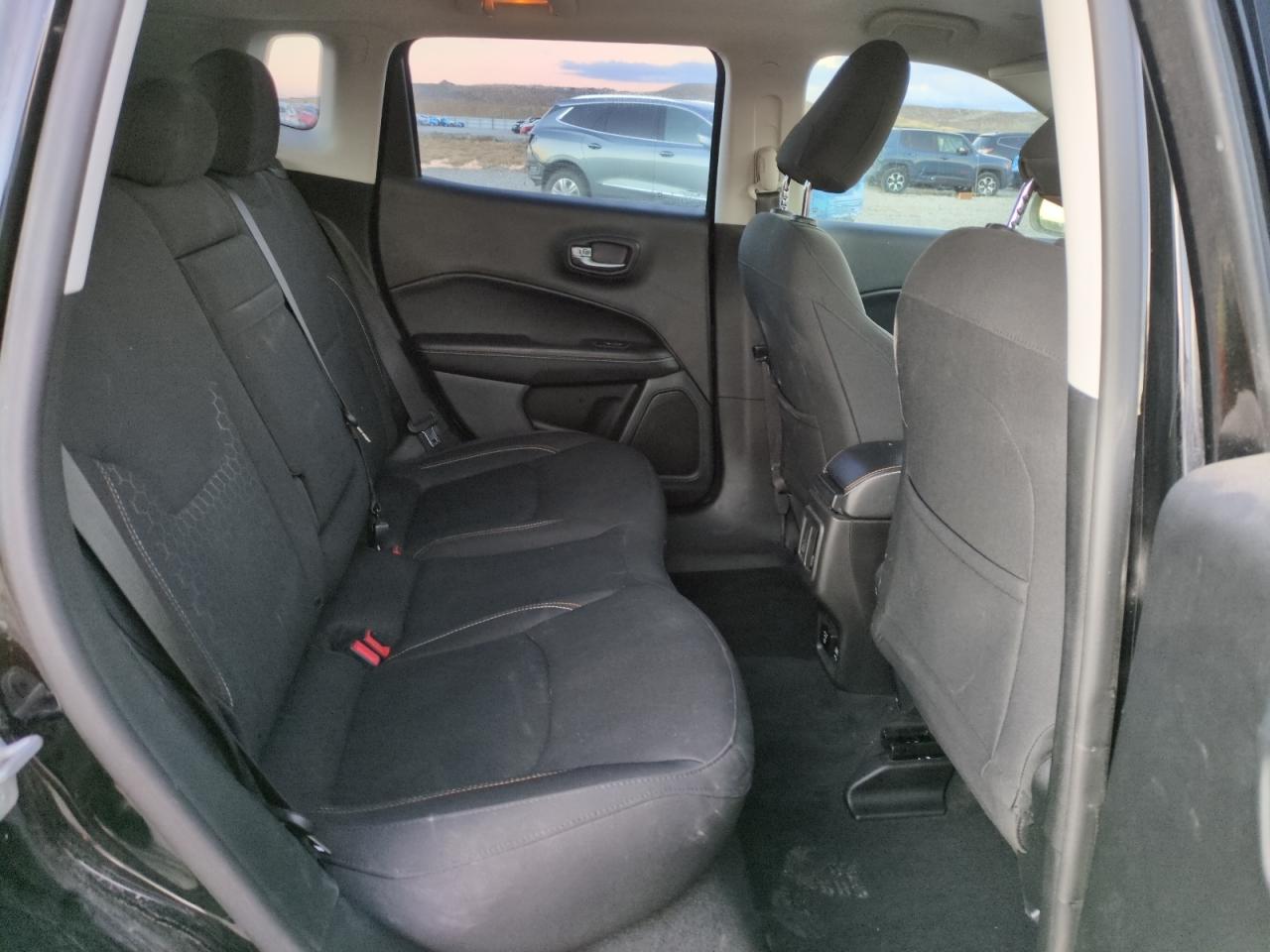 2019 Jeep Compass VIN 3C4NJCAB1KT615814 Copart auction photo, front end damage thumbnail 11