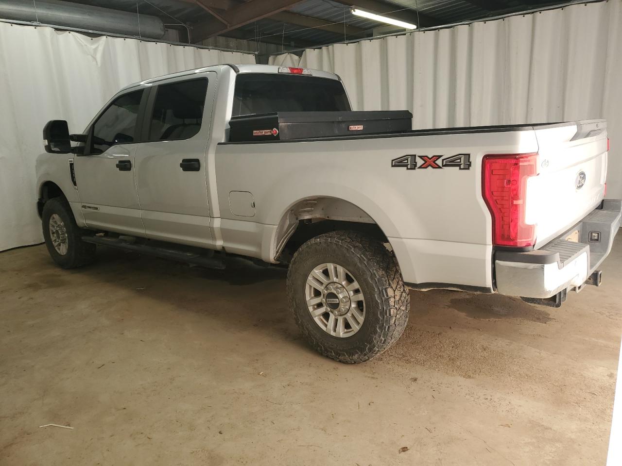 2019 Ford F250 VIN 1FT7W2BT8KEF57356 Copart auction photo, normal wear damage thumbnail 2