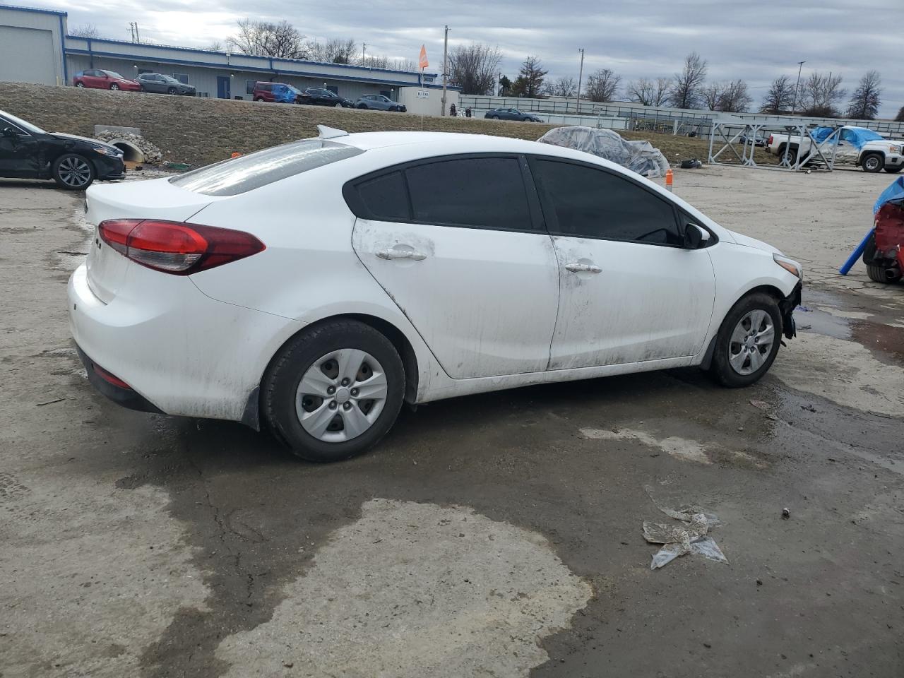 2018 KIA Forte VIN 3KPFL4A76JE260688 Copart auction photo, vandalism / front end damage thumbnail 3