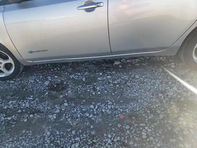 2012 Nissan Leaf VIN JN1AZ0CP5CT017580 Copart auction photo, front end / rear end damage thumbnail 11