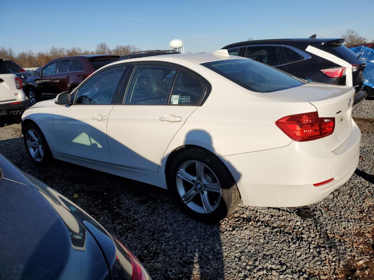 2014 BMW 3er VIN WBA3B5G57ENS08860 Copart auction photo, front end damage thumbnail 2