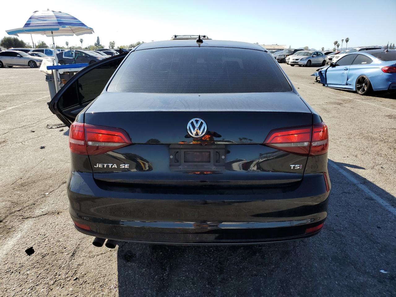 2018 Volkswagen Jetta VIN 3VWDB7AJ6JM259647 Copart auction photo, side / minor dent/scratches damage thumbnail 6