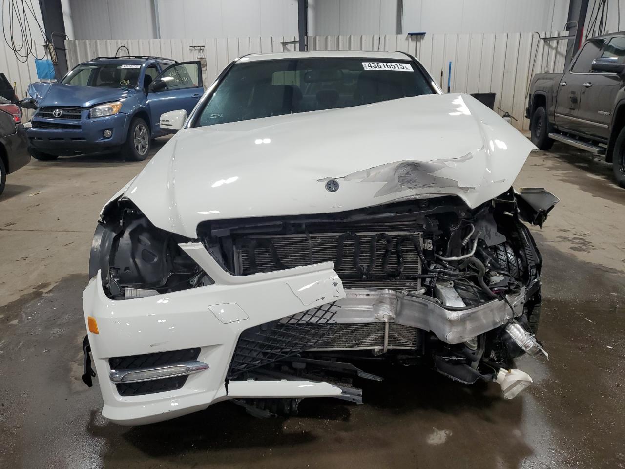 2012 Mercedes-Benz C-klasse VIN WDDGF8BB0CR193329 Copart auction photo, front end damage thumbnail 5