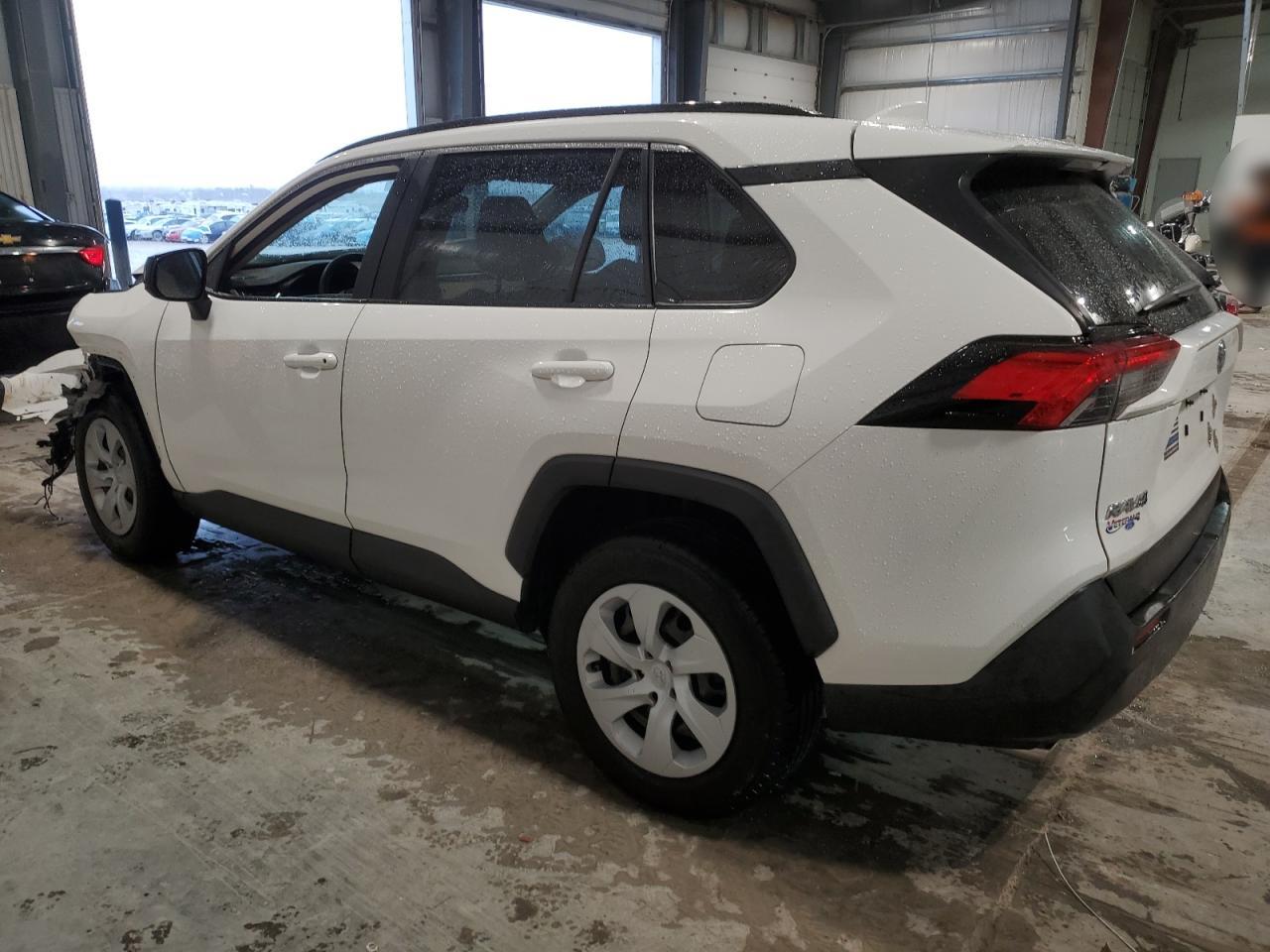2019 Toyota RAV 4 VIN JTMH1RFV5KD501632 Copart auction photo, front end damage thumbnail 2