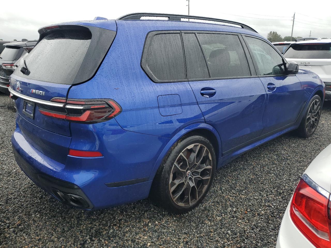 2023 BMW X7 VIN 5UX33EM06P9R12972 Copart auction photo, water/flood damage thumbnail 3