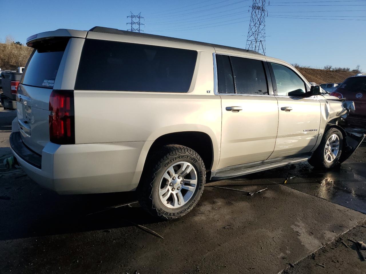 2017 Chevrolet Suburban VIN 1GNSKHKC4HR169185 Copart auction photo, front end damage thumbnail 3