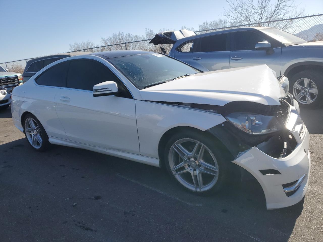 2013 Mercedes-Benz C-klasse VIN WDDGJ4HB7DG117196 Copart auction photo, front end damage thumbnail 4