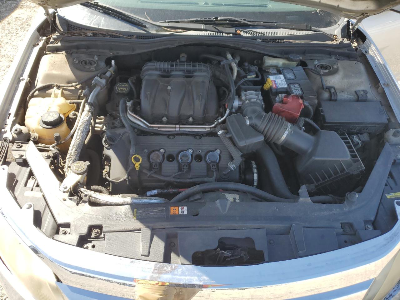 2010 Ford Fusion VIN 3FAHP0JG7AR301141 Copart auction photo, front end / side damage thumbnail 13