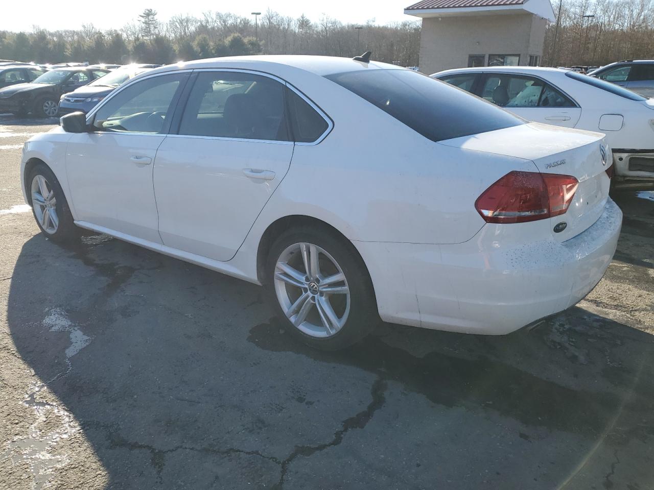 2014 Volkswagen Passat VIN 1VWBN7A39EC043959 Copart auction photo, burn - engine / undercarriage damage thumbnail 2