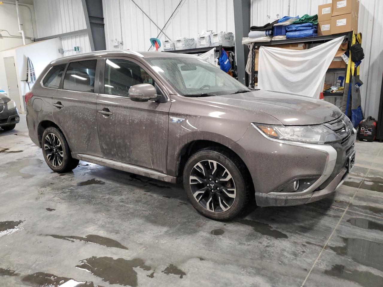 2018 Mitsubishi Outlander VIN JA4J24A56JZ613084 Copart auction photo, minor dent/scratches / normal wear damage thumbnail 4