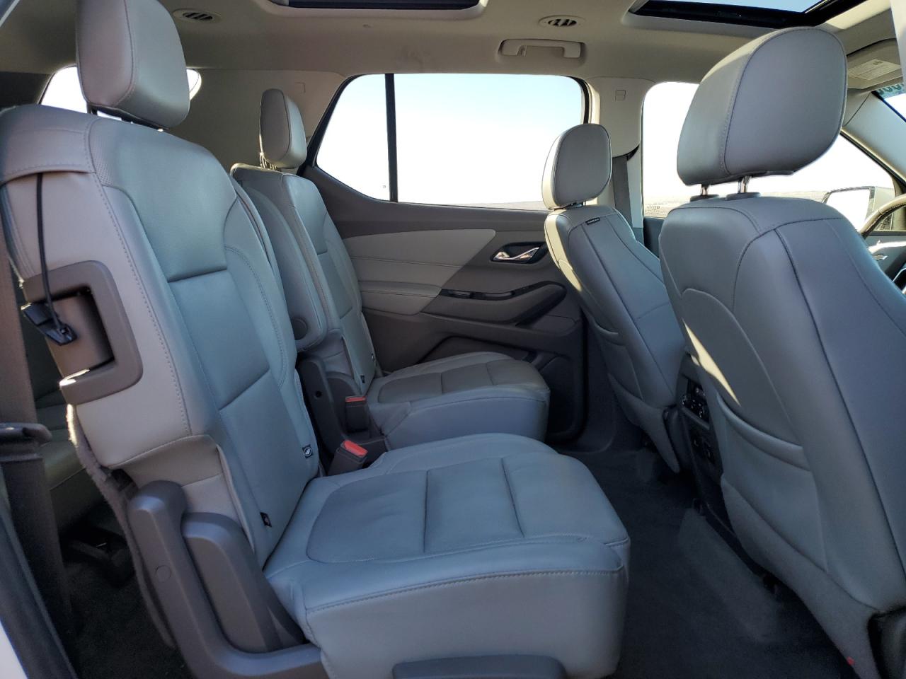 2018 Chevrolet Traverse VIN 1GNERKKW3JJ228344 Copart auction photo, rear end damage thumbnail 11