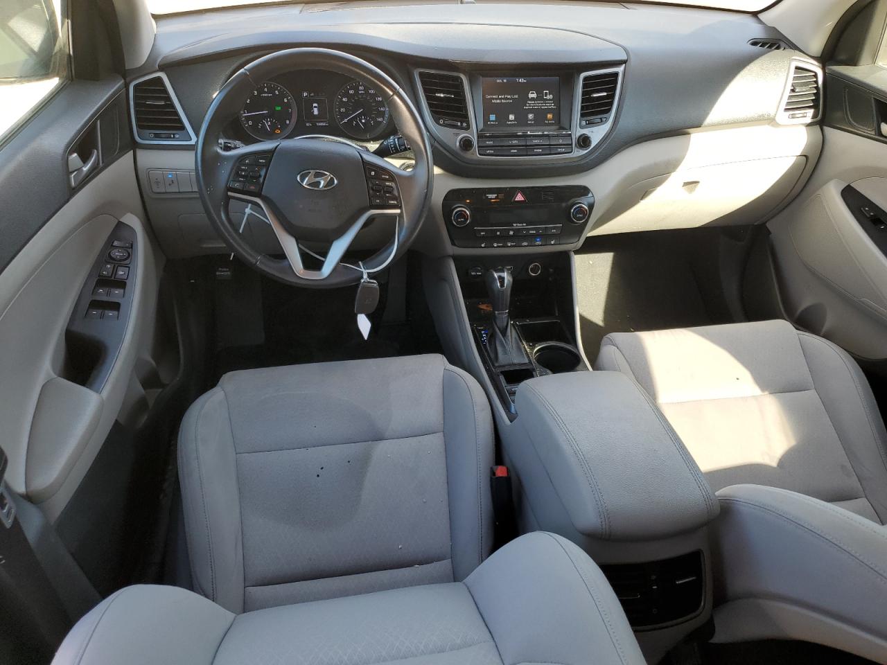 2018 Hyundai Tucson VIN KM8J33AL1JU751524 Copart auction photo, front end / minor dent/scratches damage thumbnail 8