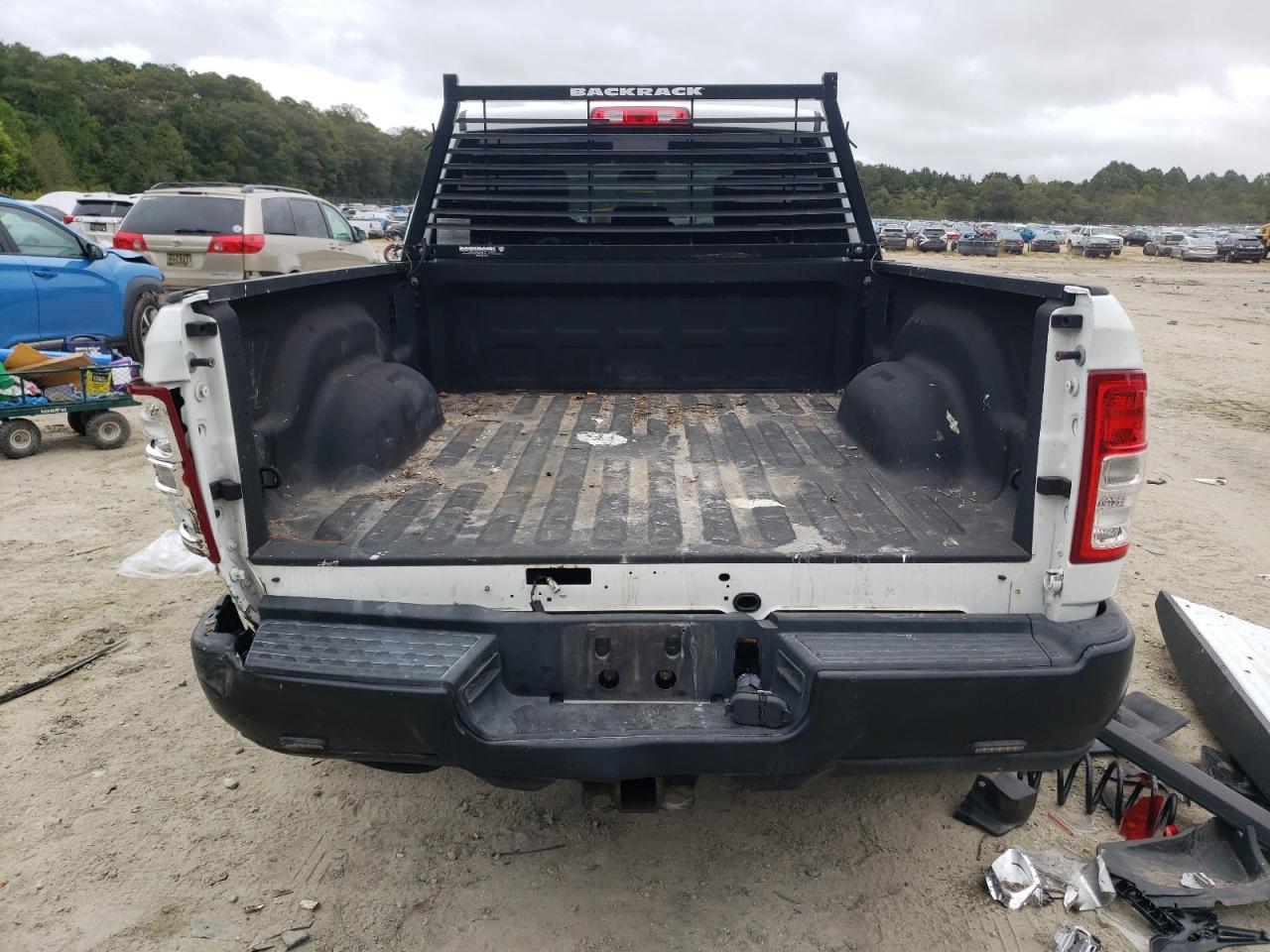 2019 RAM 2500 VIN 3C6UR5CJ4KG721338 Copart auction photo, front end / rear end damage thumbnail 6