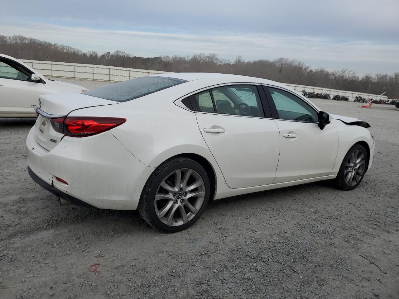 2017 Mazda 6 VIN JM1GL1V57H1129326 Copart auction photo, front end / rear end damage thumbnail 3