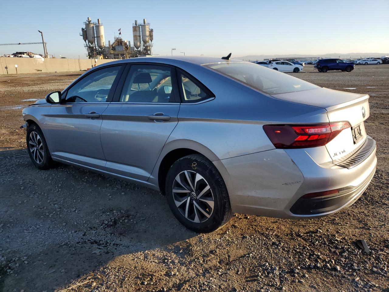 2024 Volkswagen Jetta VIN 3VW5M7BU4RM065301 Copart auction photo, front end / minor dent/scratches damage thumbnail 2