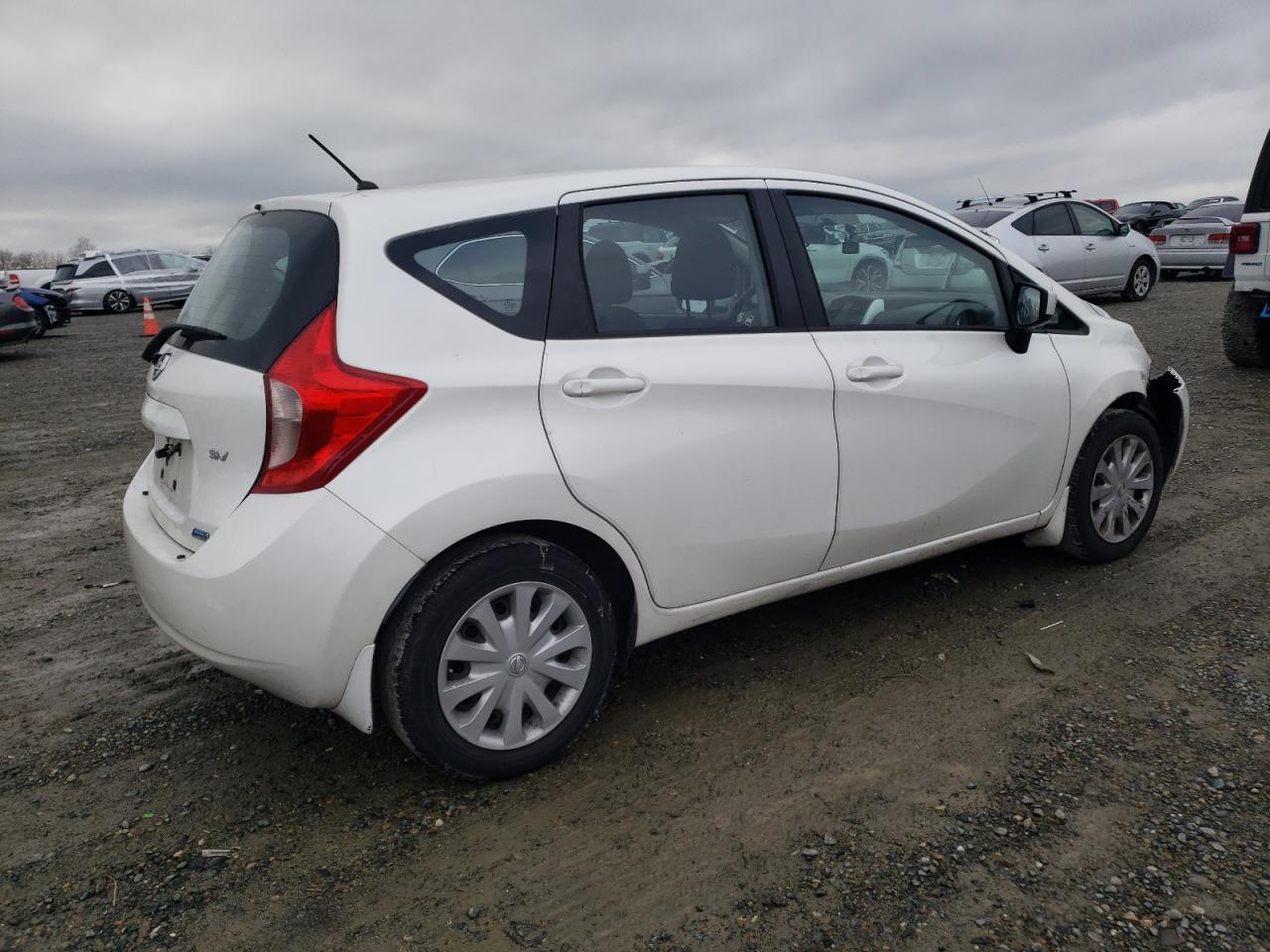 2015 Nissan Versa VIN 3N1CE2CPXFL351516 Copart auction photo, front end / minor dent/scratches damage thumbnail 3