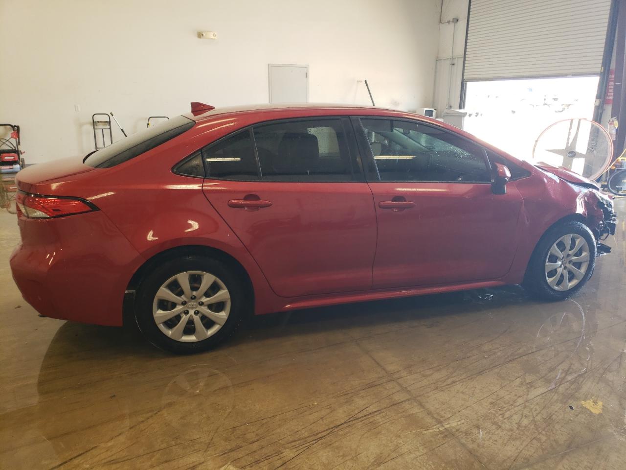 2021 Toyota Corolla VIN JTDEPMAE5MJ121948 Copart auction photo, front end / minor dent/scratches damage thumbnail 3