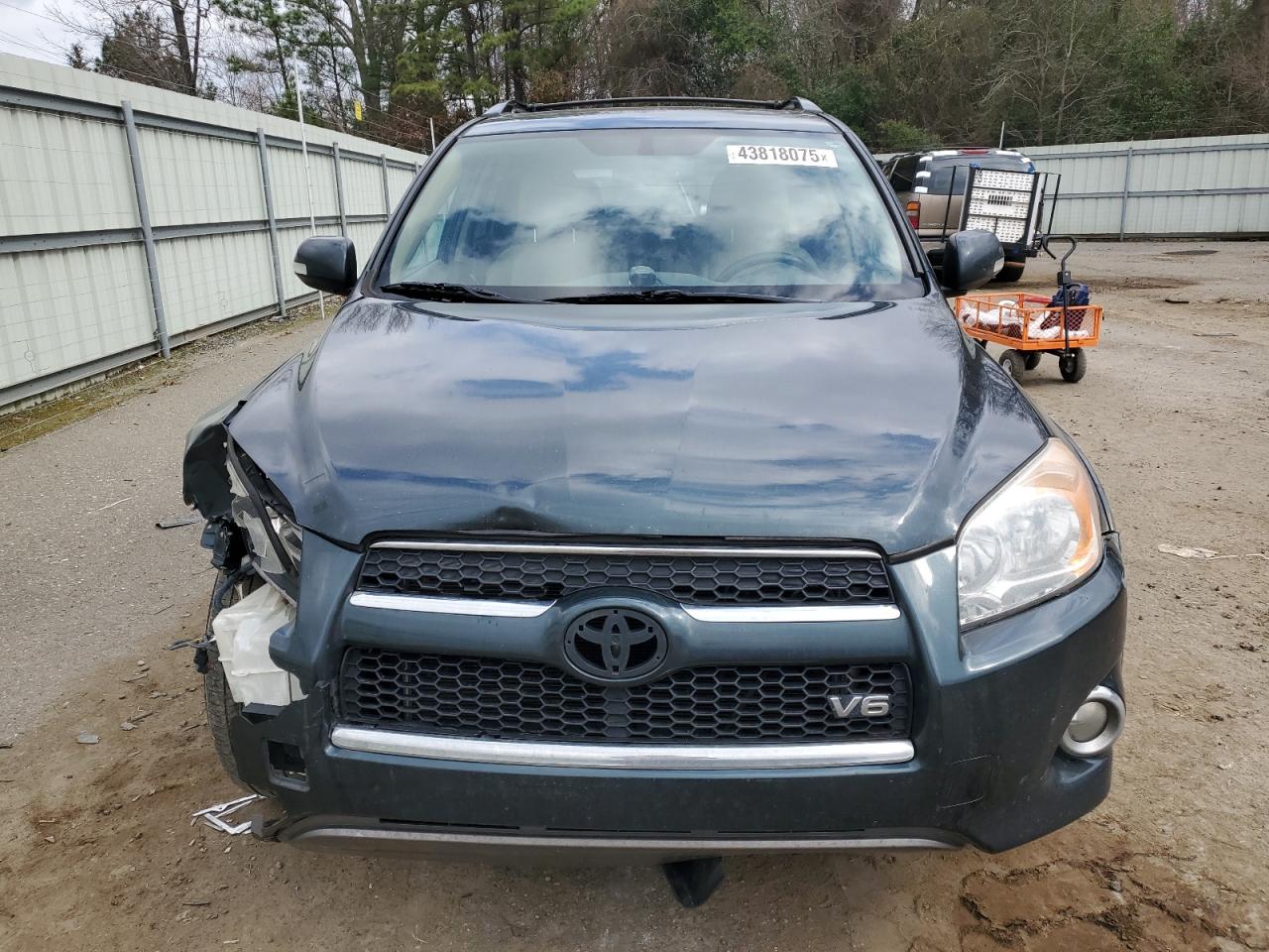 2011 Toyota RAV 4 VIN 2T3DK4DV9BW062049 Copart auction photo, minor dent/scratches damage thumbnail 5