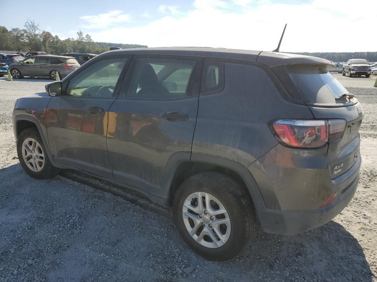 2018 Jeep Compass VIN 3C4NJDAB4JT126828 Copart auction photo, water/flood damage thumbnail 2