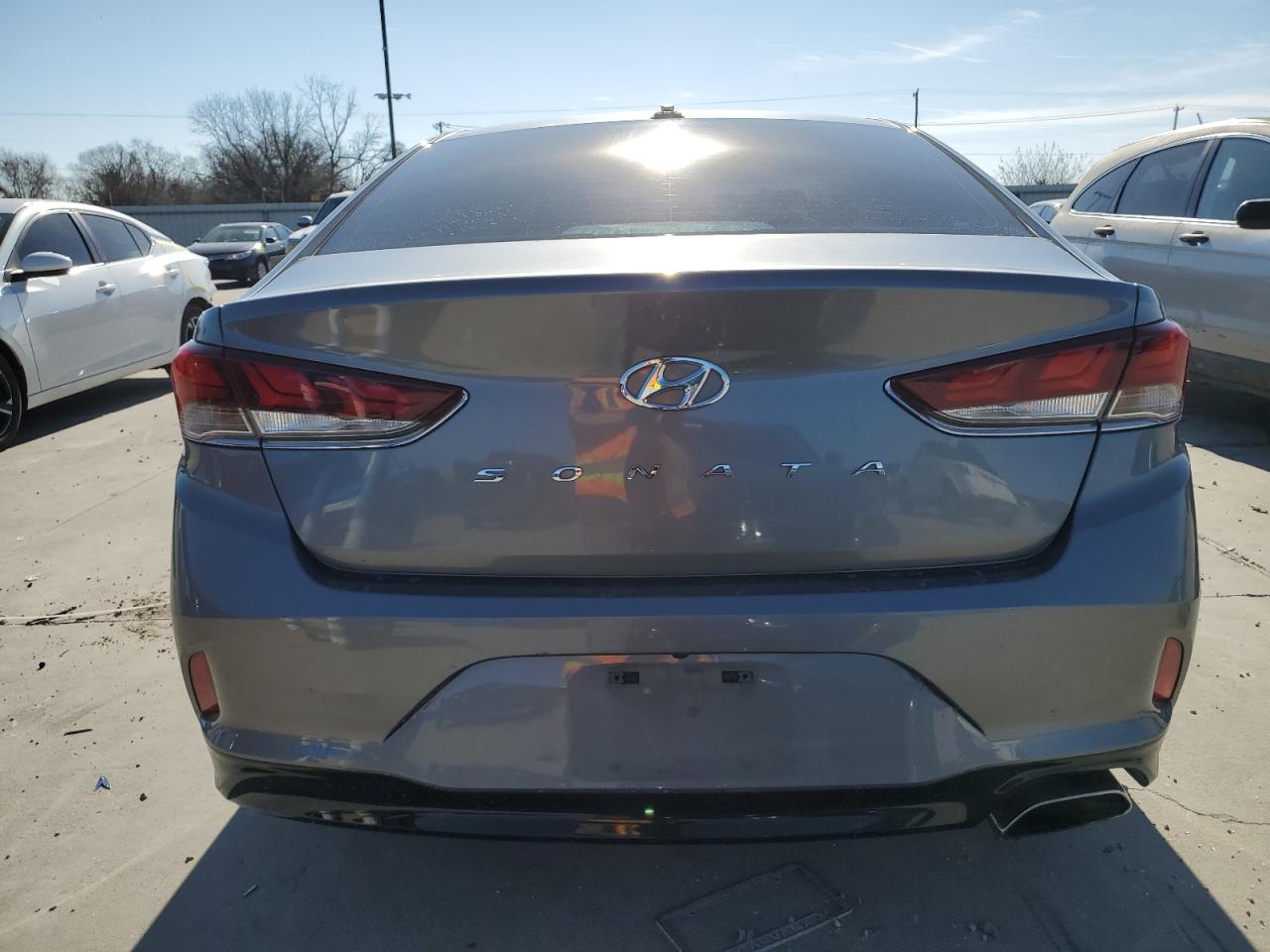 2018 Hyundai Sonata VIN 5NPE34AF0JH614980 Copart auction photo, front end / hail damage thumbnail 6