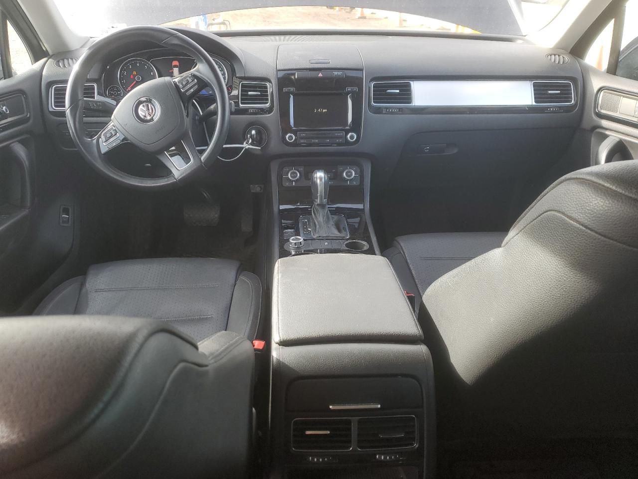 2014 Volkswagen Touareg VIN WVGEF9BP9ED005759 Copart auction photo, side damage thumbnail 8