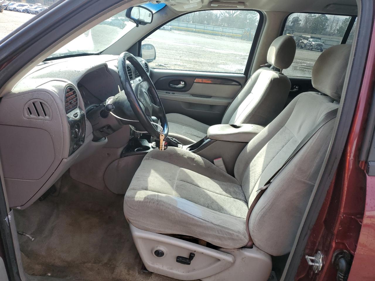 2005 GMC Envoy VIN 1GKDT13S452303889 Copart auction photo, front end damage thumbnail 7