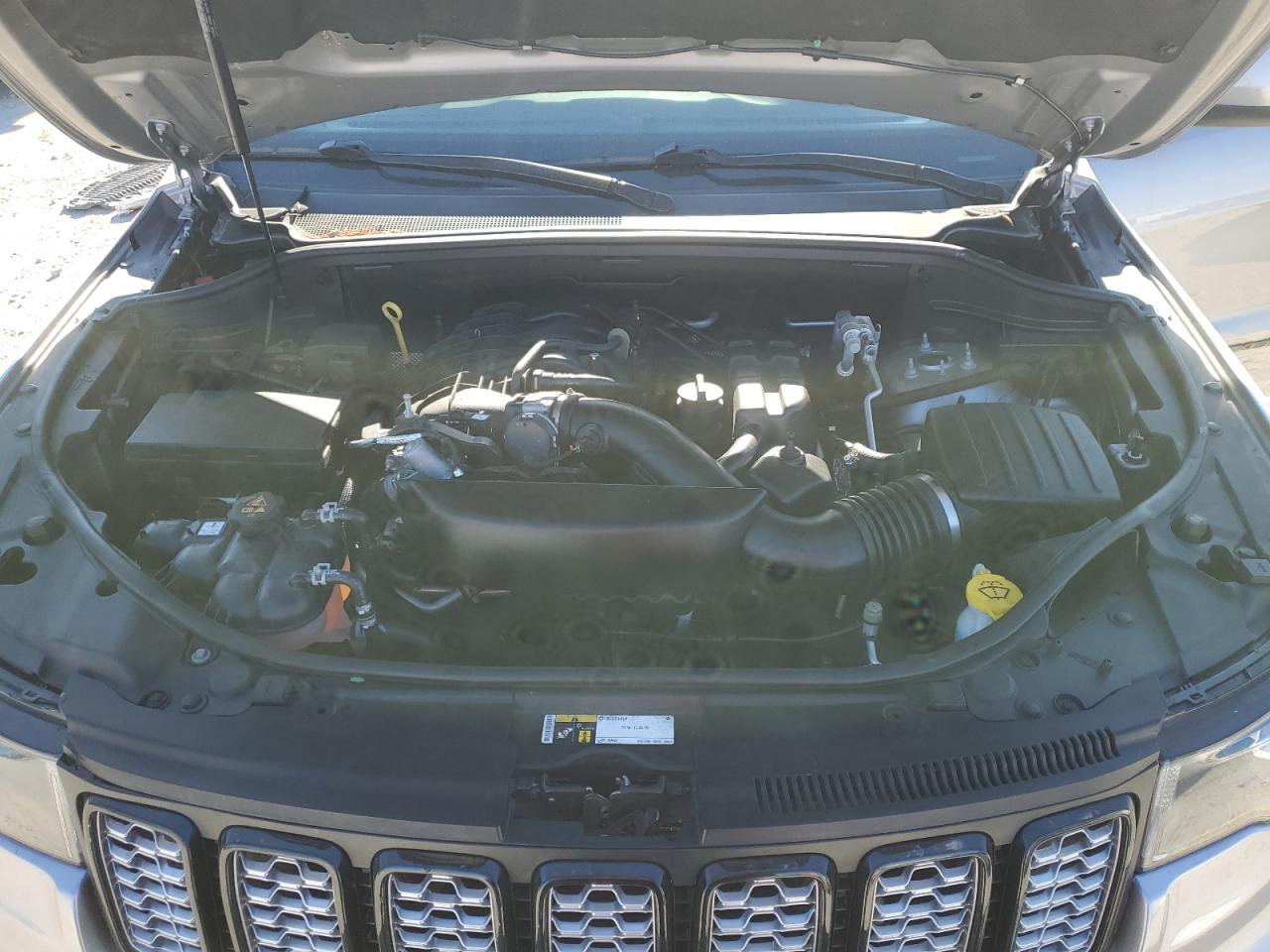 2017 Jeep Grand Cherokee VIN 1C4RJFAG8HC744619 Copart auction photo, minor dent/scratches damage thumbnail 12