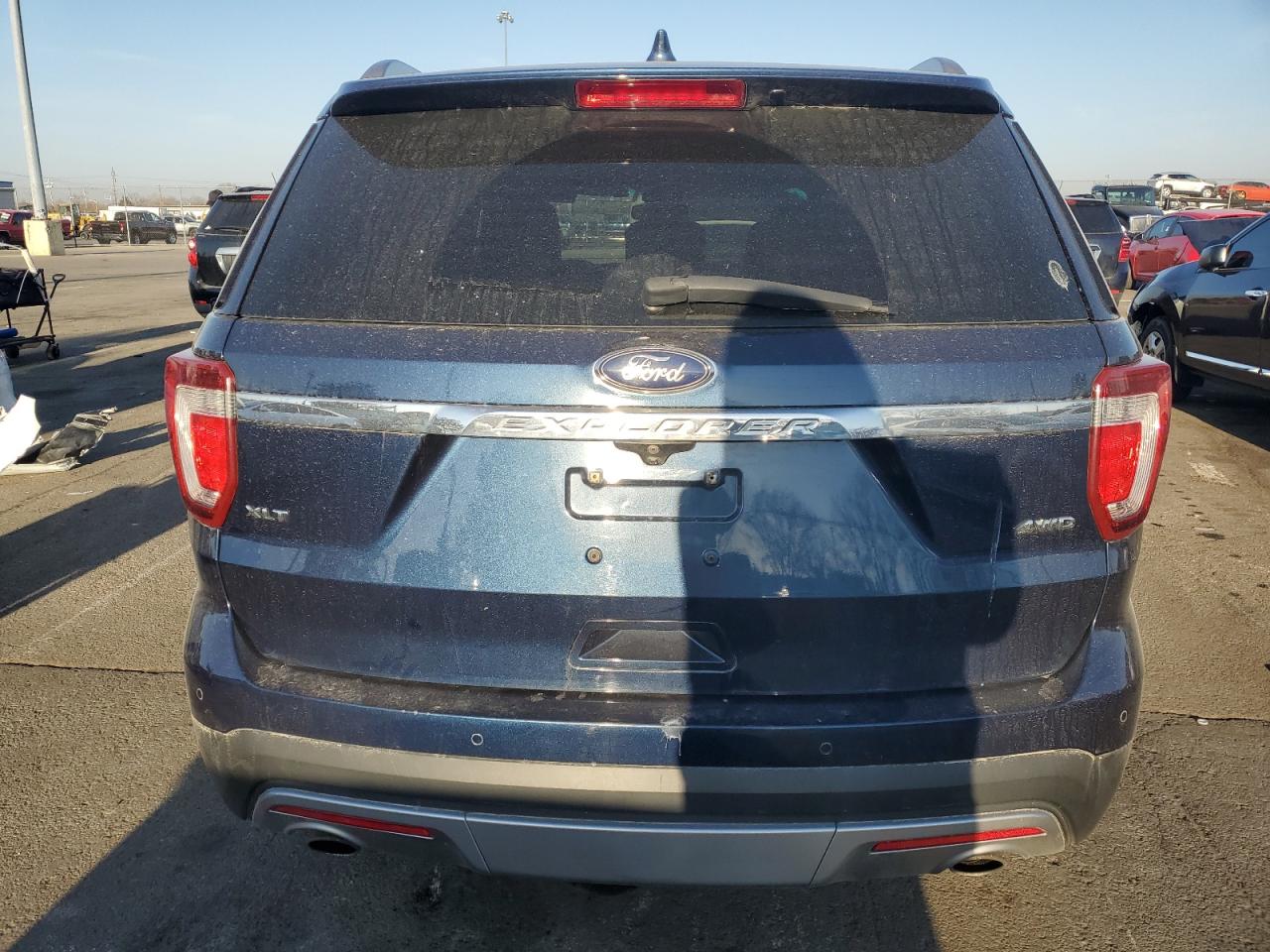 2017 Ford Explorer VIN 1FM5K8D89HGD11584 Copart auction photo, front end / side damage thumbnail 6