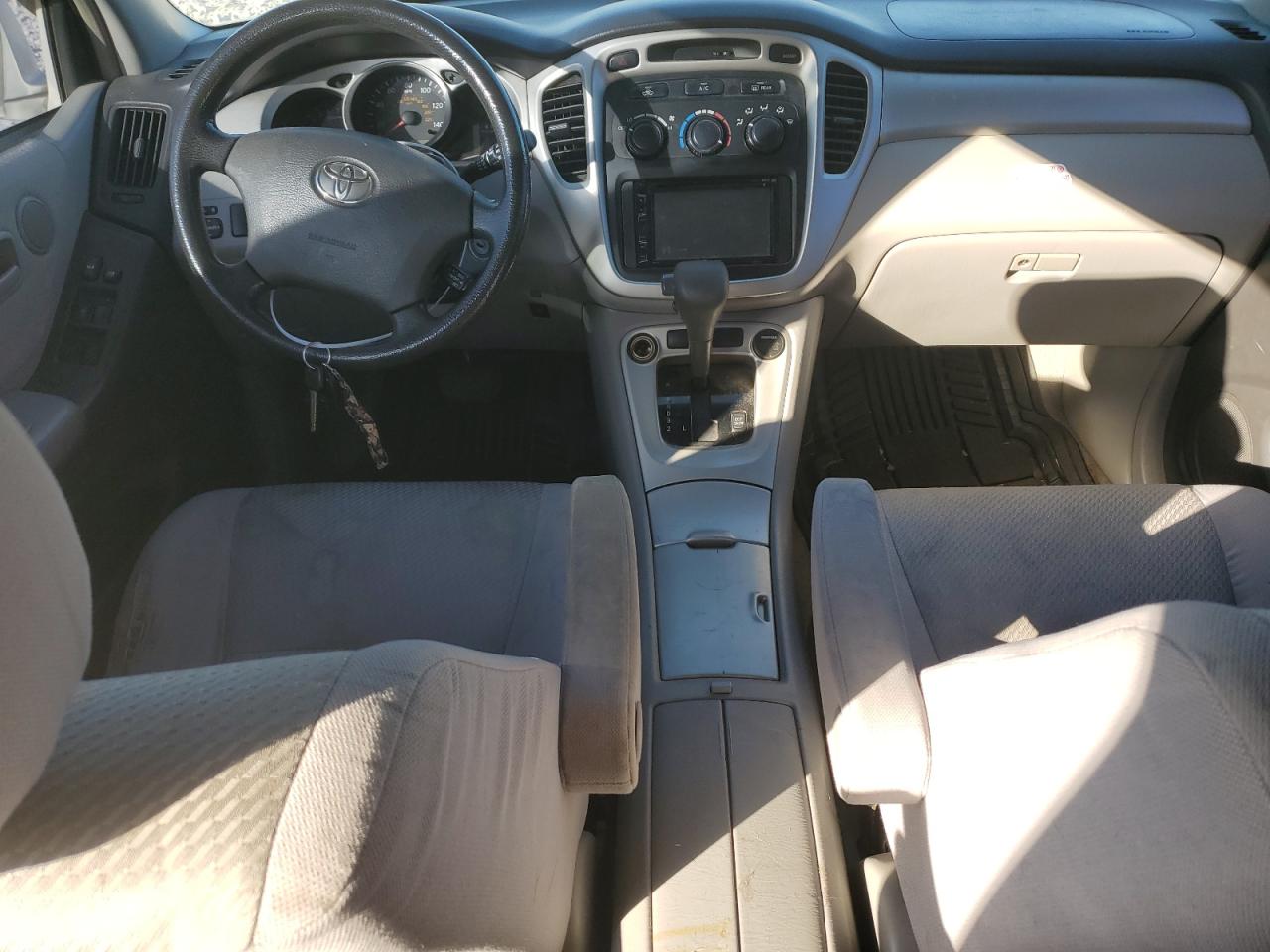 2004 Toyota Highlander VIN JTEDP21A040043061 Copart auction photo, front end damage thumbnail 8